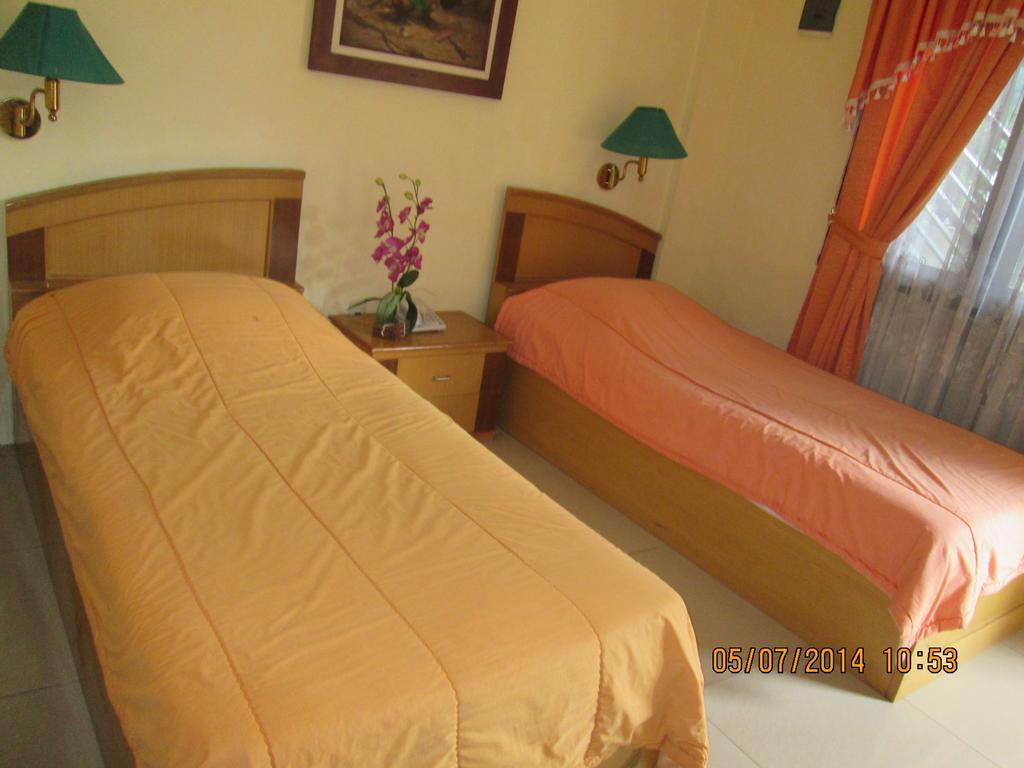 Sapadia Hotel And Cottage Parapat Pokoj fotografie