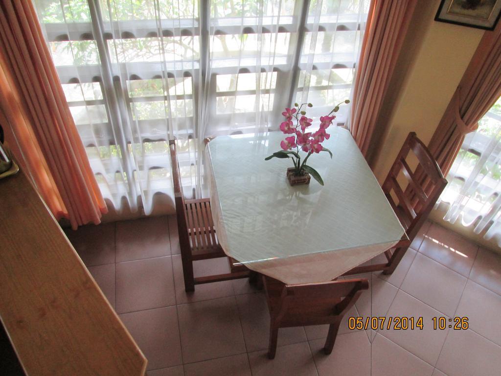 Sapadia Hotel And Cottage Parapat Pokoj fotografie